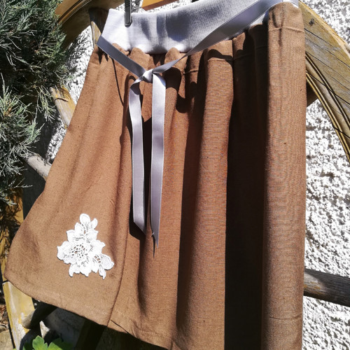 Lněná ... hnědá s aplikací