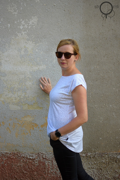 Bílé s tečkama, vel. S — foto 1