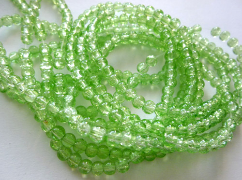 Práskané korálky zelené 4mm/20ks/7,- Kč