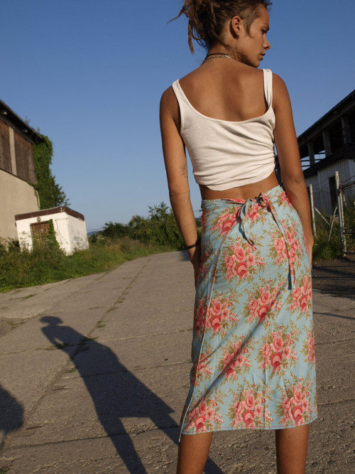 Plátěná zavinovací sukně — foto 1