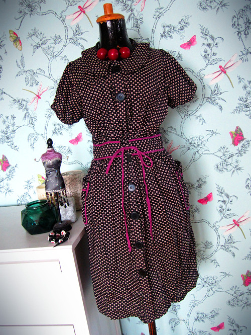 Retro šaty Vivat violet — foto 1