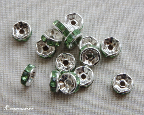 Kovový mezerník zelený 8mm 10kusů