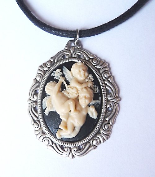 Putti — foto 1