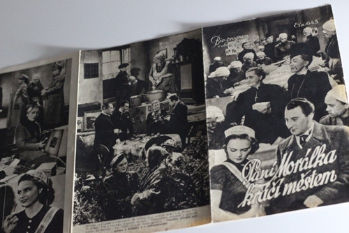 Bio-program v obrazech Paní morálka kráčí městem — foto 1