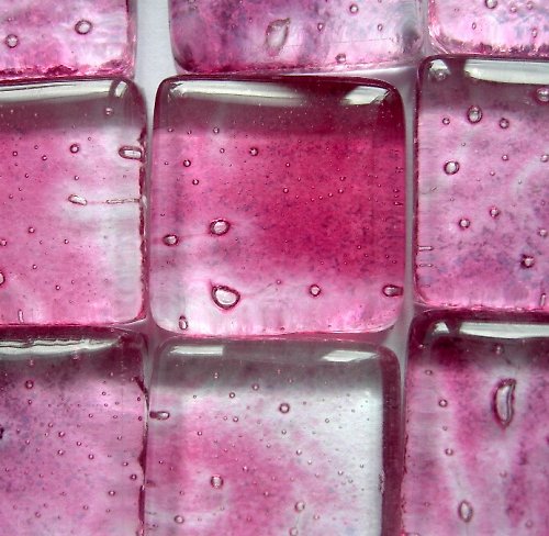 Růžový čtvereček 2 x 2 cm — foto 1