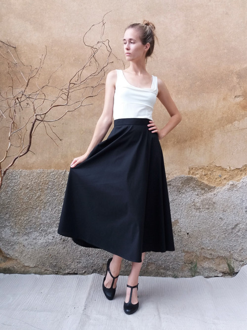 Elegantní Černá Půlkolová - Sleva!! — foto 1