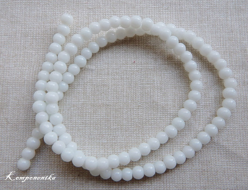 Tridacna bílá 4mm 10kusů