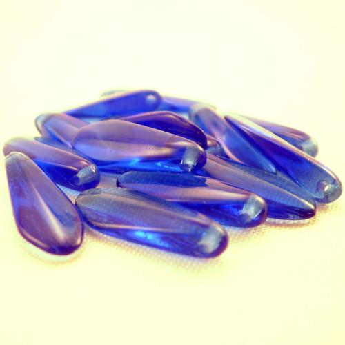 10ks Korálky Jazýčky 5x16mm Dark Sapphire