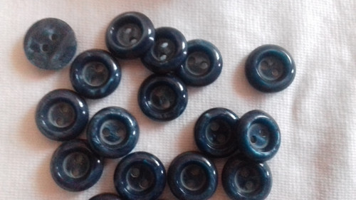 Knoflíčky tmavo modré barvy — foto 1