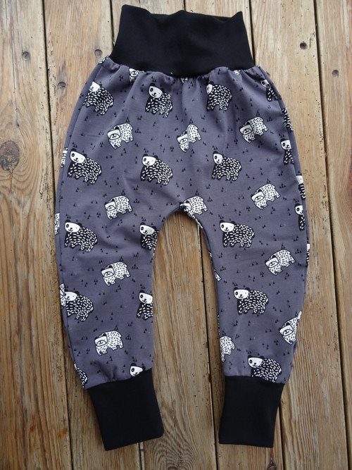 *baggy* BEAR ... rostoucí ...