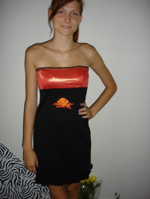 Elastické šaty vel.36-38 — foto 1