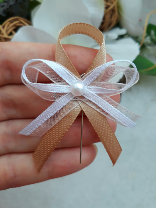 Dvoubarevný vývazek s monogramy — foto 1