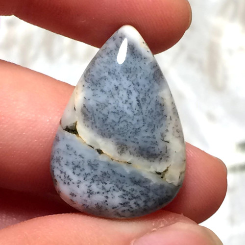 Dendritický opál kabošon slza (DO006, 23x17x4mm)