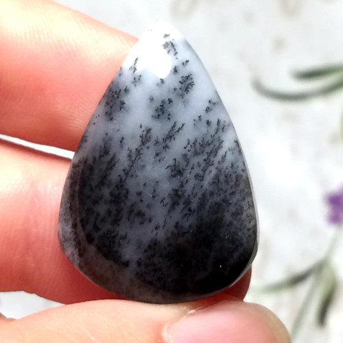 Dendritický opál kabošon slza (DO007, 26x19x4mm)