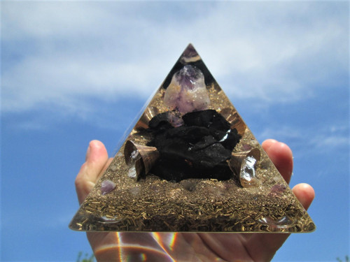 Org. pyramida ,, Pramen Života " — foto 1