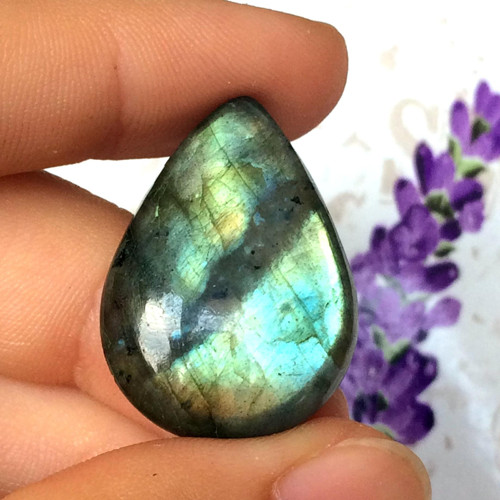 Labradorit kabošon slza (26x19x4mm, 23,15Ct, L239)