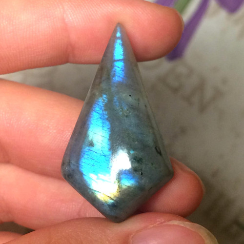Labradorit kabošon (35x20x5mm, 31,40Ct,L255)