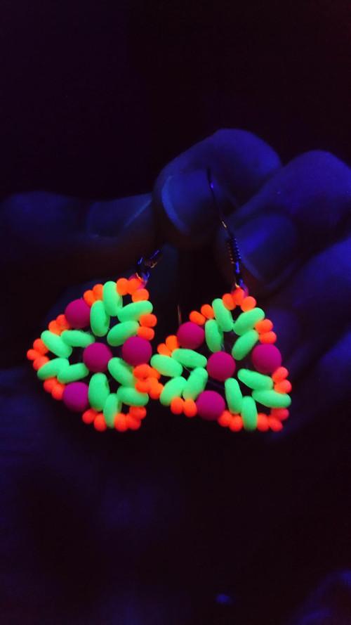 Náušnice UV Triangular