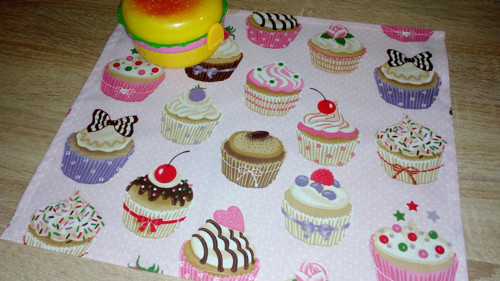 Prostírání , svačinový ubrousek textilní MUFFINY