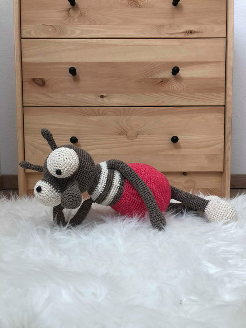 Háčkovaná moucha - růžová — foto 1