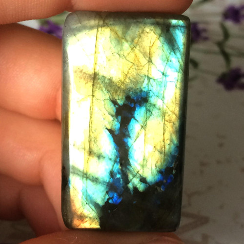 Labradorit kabošon obdĺžnik (37x21x6mm, L252)