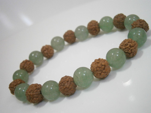 "Rudraksha/Avanturín" — foto 1
