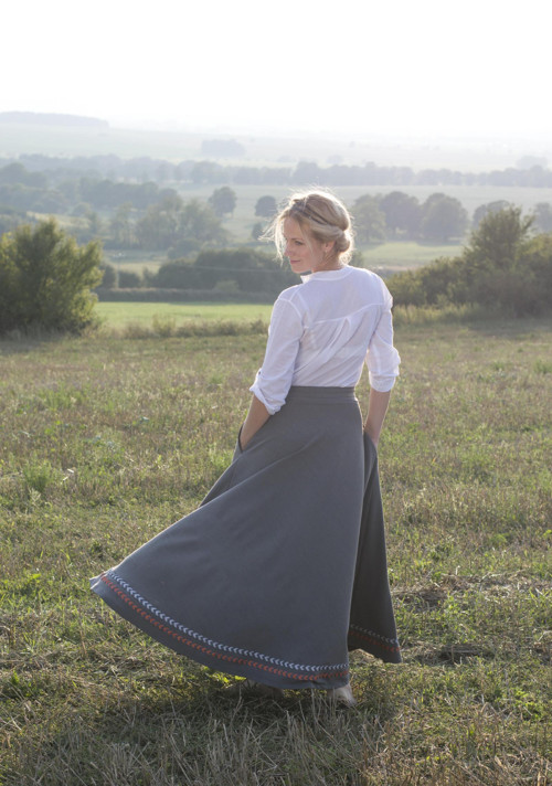 Sukňa Nicole — foto 1