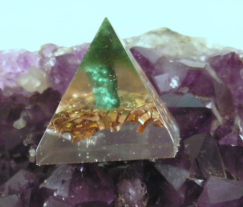 Mini - pyramidka orgonová - Fuchsitová — foto 1