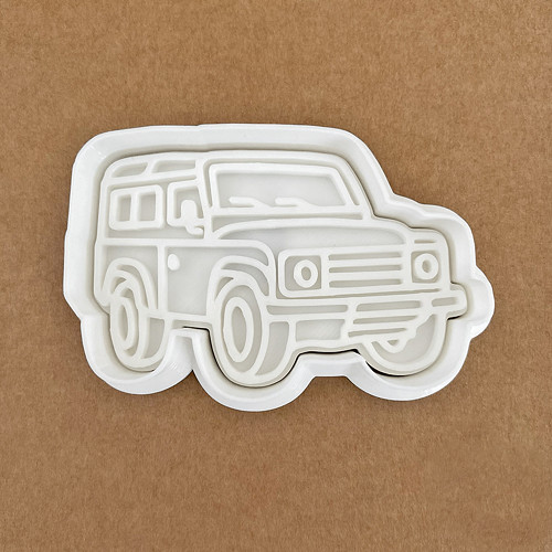 Vykrajovátko - Land Rover Defender 02