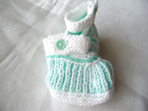 Capáčky-bílo-mentolové-9-10cm