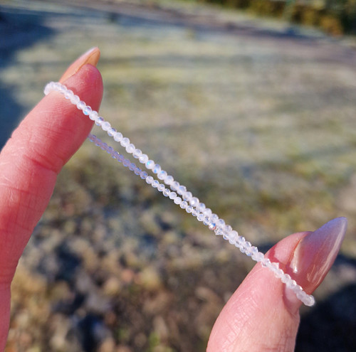 Nejjemnější měsíční kámen*broušený*náramek 0,2 cm