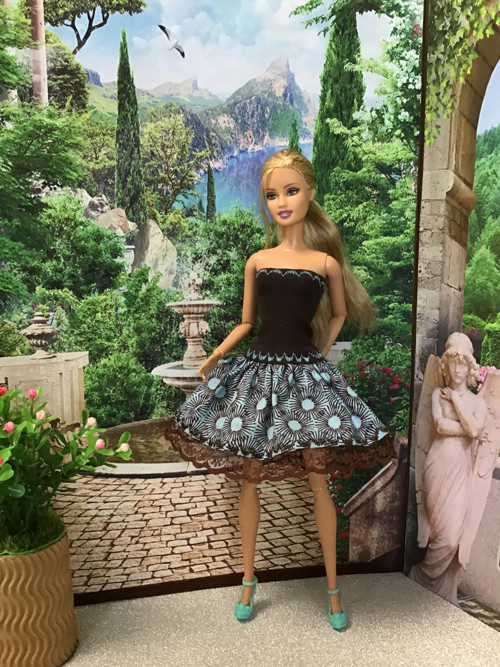 Šaty pro Barbie - “Kolekce Secret garden”