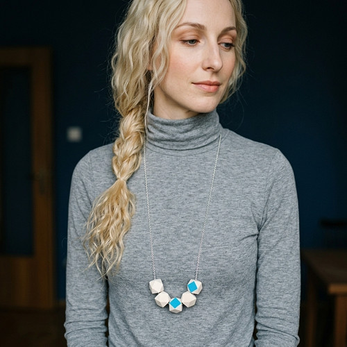 Náhrdelník -hranolky 1