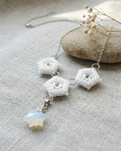 Náhrdelník Zimní čas s korálky a Swarovski