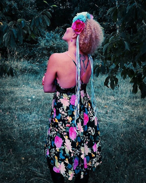 Velká květinová čelenka