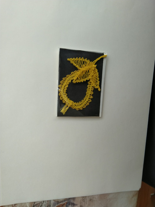 Vánoční ozdoby z paličkované krajky - Hruška