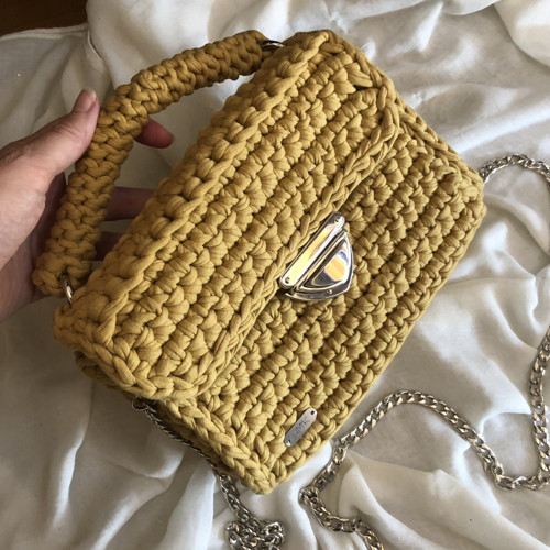 Elegantní háčkovaná kabelka Olivie
