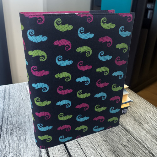 Nastavitelný obal na knihu - chameleonci