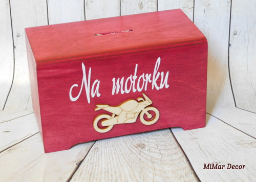 Dřevěná pokladnička Na motorku tyrkys vínová