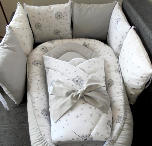 Souprava chmýří pampelišek — foto 1