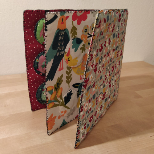 * Pro malou objevitelku, quiet book