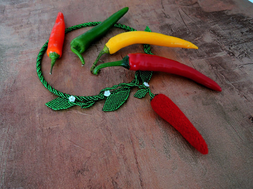 Korálkový náhrdelník Chilli paprička