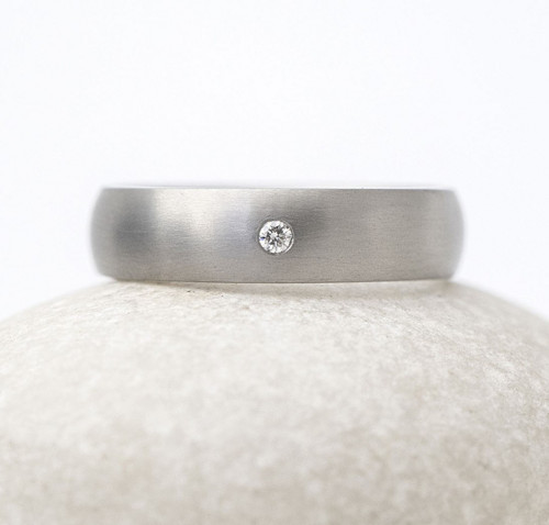 Snubní prsten Prima titan + diamant