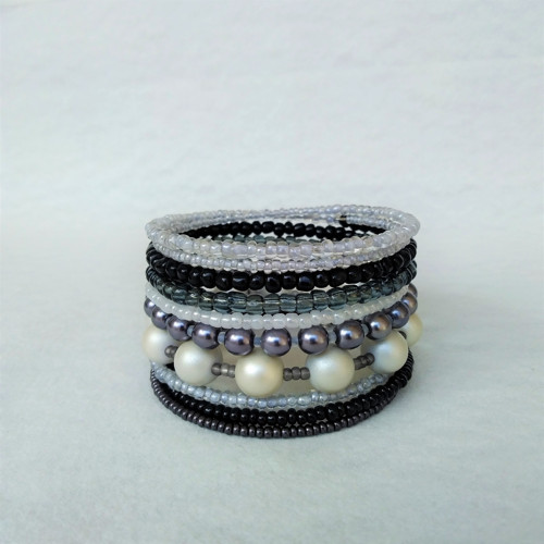 Náramek ,,Černobílý"