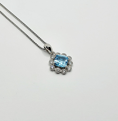 Luxusní přívěsek - Topaz 29