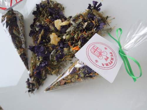Vánoční purpura NATURAL kornout s PF2027