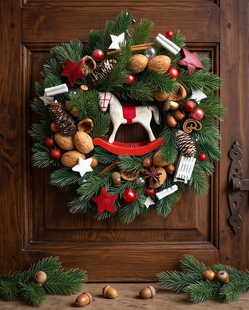 Adventní věnec na zavěšení, 3D jehličí s koníkem