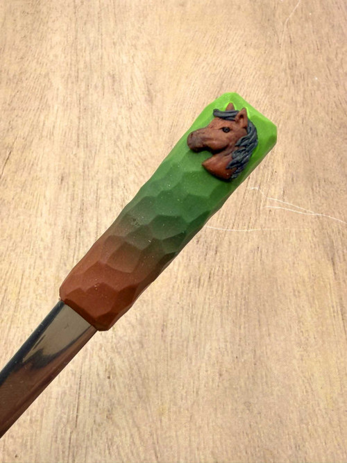 Zdobená lžička - Hnědý kůň