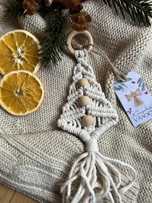 Macramé vánoční stromeček — foto 1