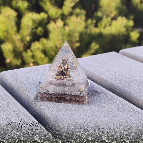 Pyramida